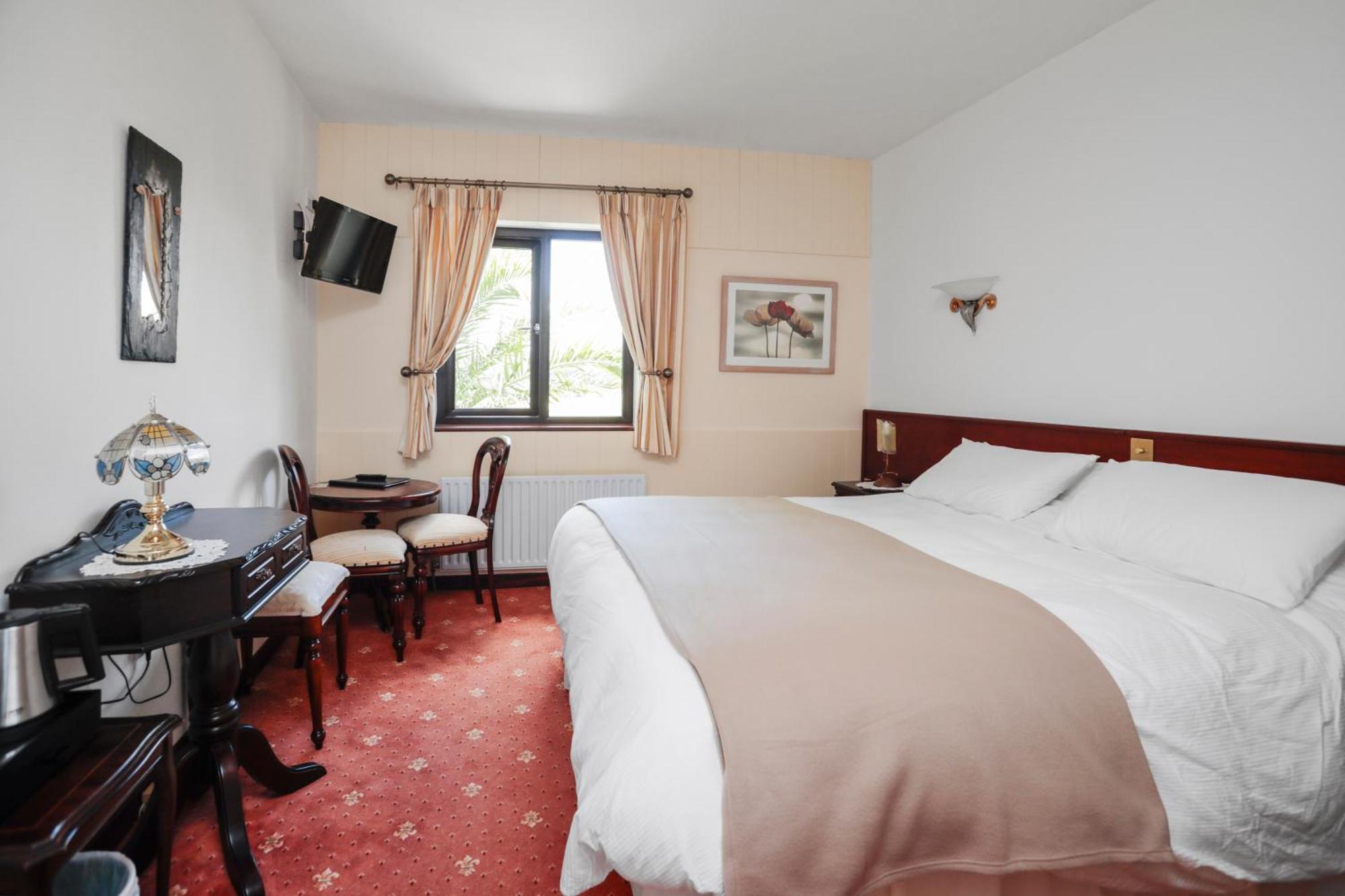 Corthna Lodge Schull Extérieur photo