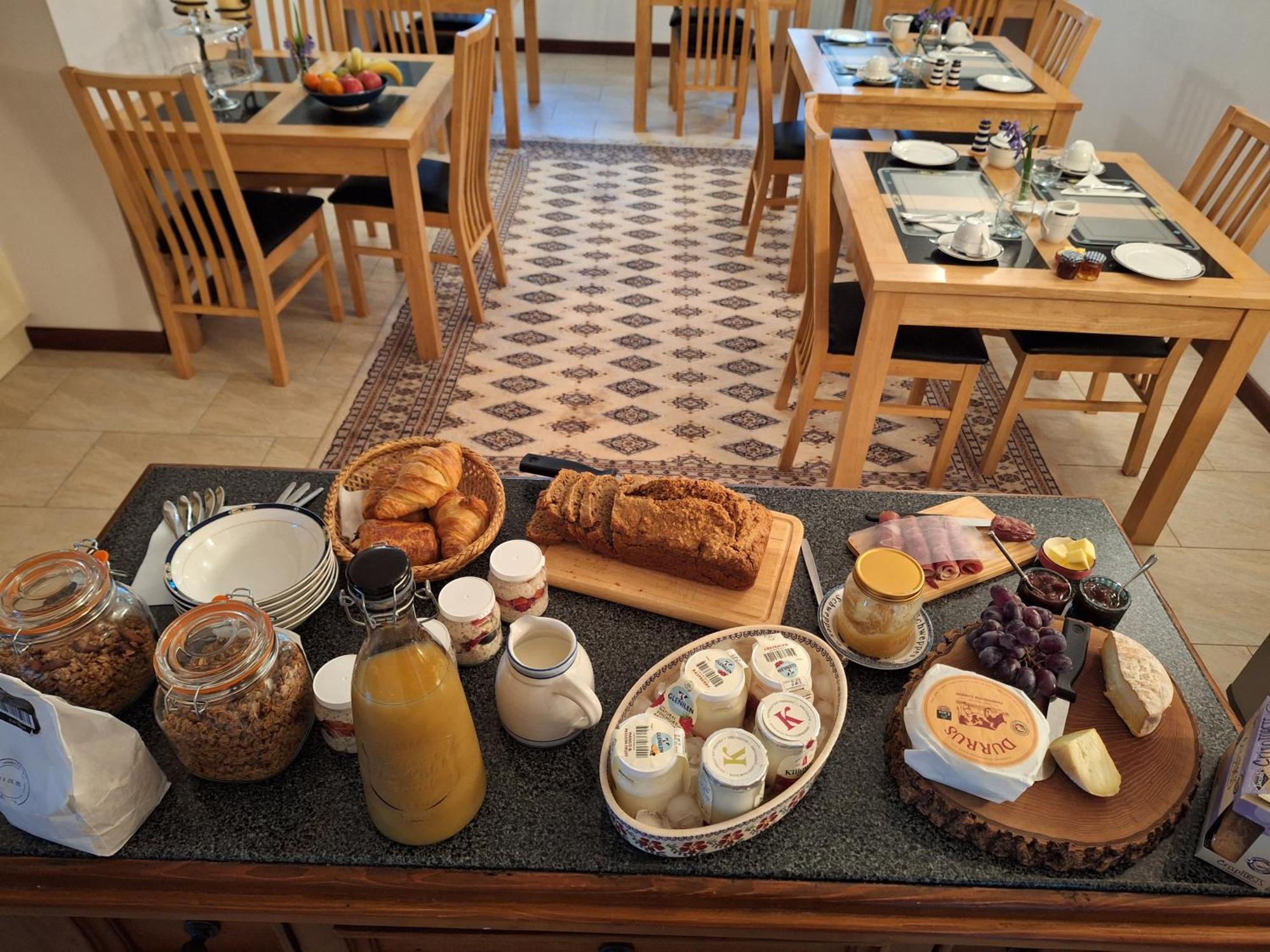 Corthna Lodge Schull Extérieur photo